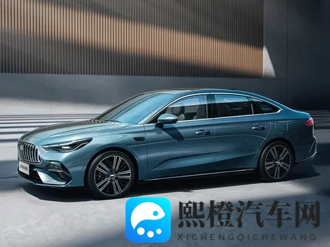 首次突破30万辆大关,吉利汽车公布10月销量307133辆-2