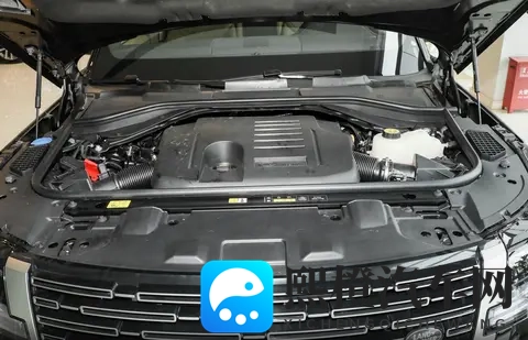 经典永不过时?揽胜外观设计相对“保守”,动力稳重而强劲-3