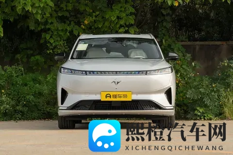 试驾eπ008五座版:让全家人都满意的家用车,到底什么样?-3