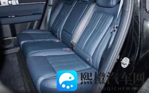 家用出行优选:方程豹钛7大空间与智能舒适兼得,1798万起售-3