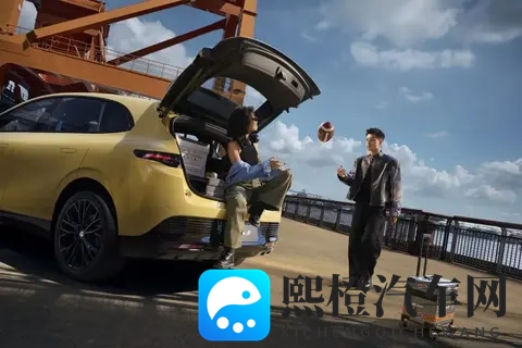 零跑Lafa5开启预售,预售价1058-1318万元-2