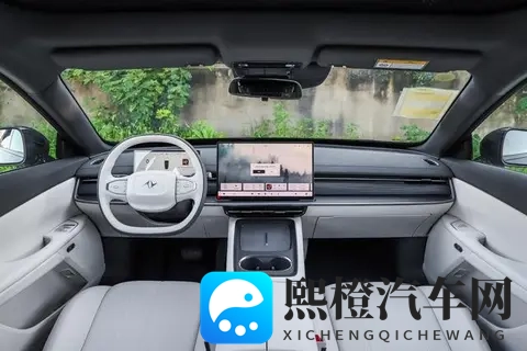 全系标配激光雷达，这款轿跑预售1499万起，会成爆款吗？-3