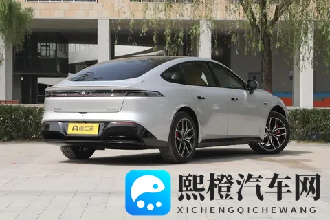 预售1499万元起,增程版与纯电版都有,奕派科技新轿车来了-2