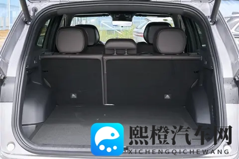 吉利又出狠货！上市即热销，2026款星越L到底有何魔力？-3