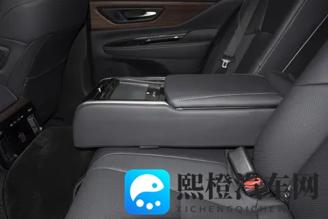 谁在驱动中国35岁的“豪车选择”-1