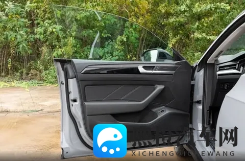 动漫妓女享受巨大:动漫角色体验极致欢愉-3