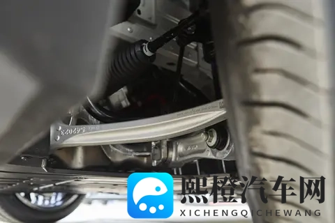 2026款阿维塔12四激光版上市：十项升级，重塑智能豪华新体验-2