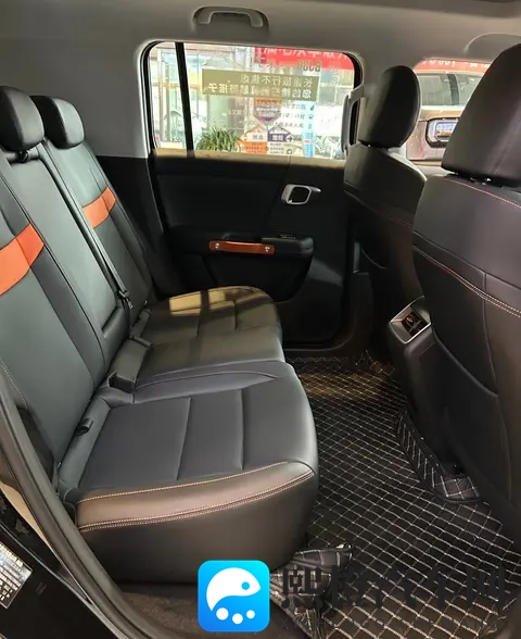 年轻人的“全能座驾”!BJ30旅行家如何拿捏“可城可野”?-3