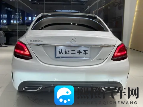 开了不到一年就换？准新一手奔驰C级，这价格真香！-3