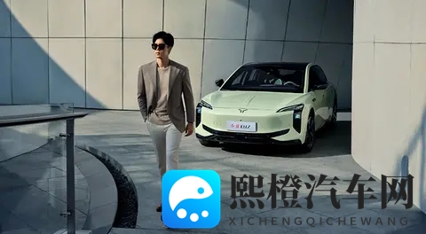 定位中大型车，红旗EH7官图发布并提供两种动力-2