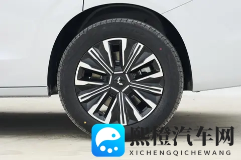 以家为名,探寻十万级MPV的务实答卷——五菱星光730 PHEV深度体验-1