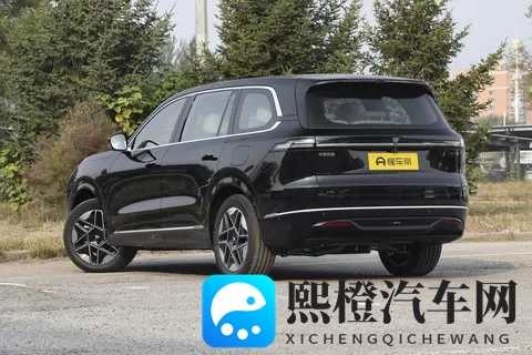 六座 SUV 选哪个？这款车型均衡性不错，适合事业上升期的人-1
