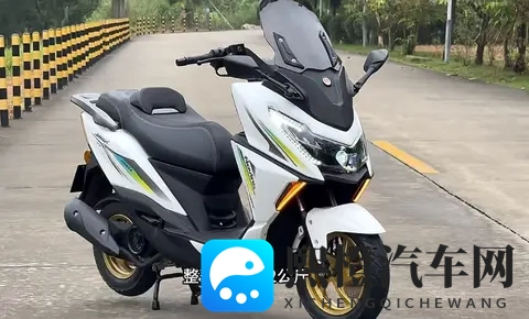 5380元起!诺维娜M6 150踏板,动力配置双在线,这波操作太香了!-2