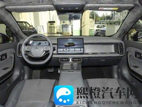 零跑造了台“红米YU7”,1058万起,造型拉风,不给油车留活路?-2