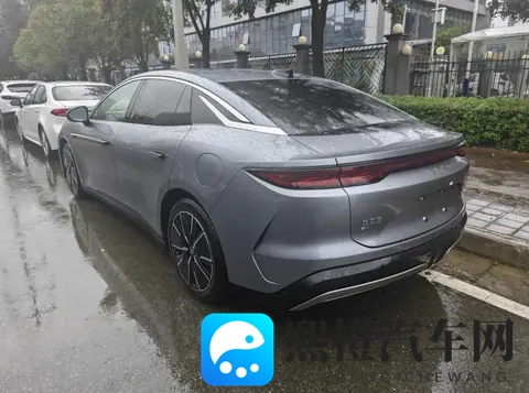 黄 色软件 App 免费2023下载入口:驾驶利器大盘点,免费软件提升驾驶乐趣-2