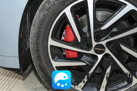 四驱轿跑15万起?买车不能只看价格,星纪元ES的优势和短板在这里-3