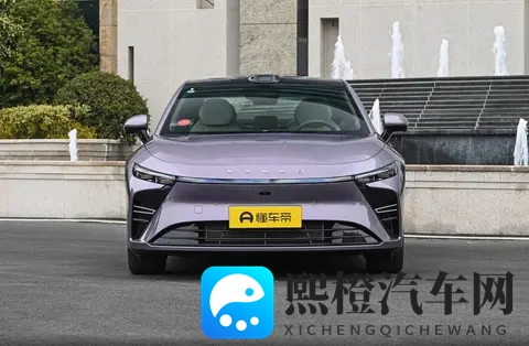 电动轿车全能选手咋炼成的？试驾2025款星纪元ES Ultra四驱旗舰版-1