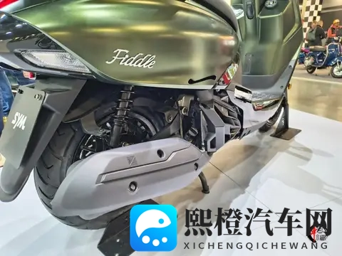 全LED灯组+双通道ABS,2026款三阳SYM Fiddle125复古踏板亮相米兰-2