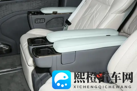 家庭MPV宠儿！七座过道版极氪009，宜商宜家实力派-1