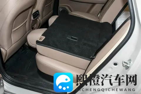 蓝电E5 PLUS超长续航版：12万级插混SUV的实力选择-3