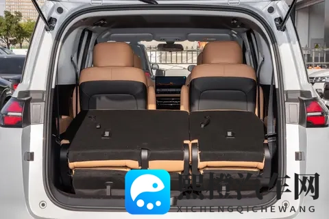 家用MPV新选择!768万起,真7座,续航超1000km,星光730 PHEV-1