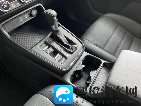 CR-V全球30年荣耀款对比皓影,家用SUV到底该怎么选?-3