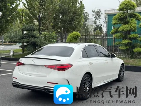 2023款奔驰C级,准新一手车,35万公里值多少?-3