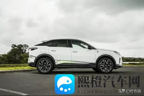 小改款标致3008GT版亮相!外观时尚,配置升级,新增16T插混动力-3