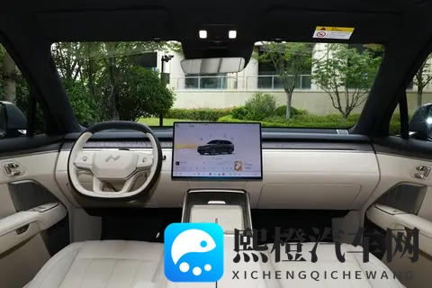 家庭 SUV 怎么选？对比大五座、大三排，乐道 L90 成绕不开的选择​-2