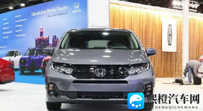 玩的老太嗷嗷叫：老妪嬉戏欢声笑语连绵不绝-1