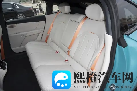 搭激光雷达+8295，15万级轿跑配四驱，增程_纯电可选，续航650km-2