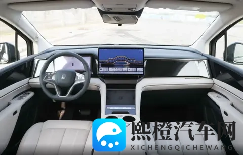 26款比亚迪夏上市，价格下调配置缩减，是好是坏？-2