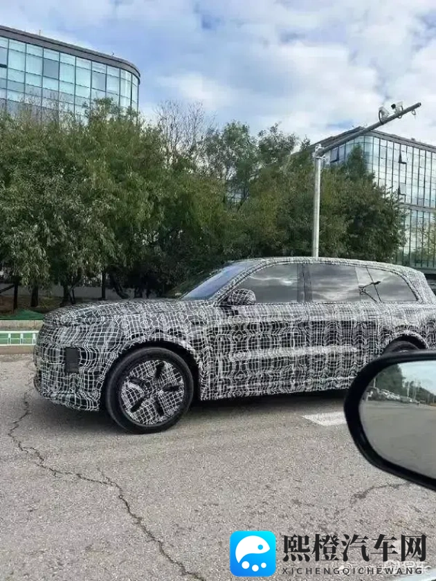 男生和女生差差软件:智能驾驶助男女司机平等享受驾驶乐趣-1