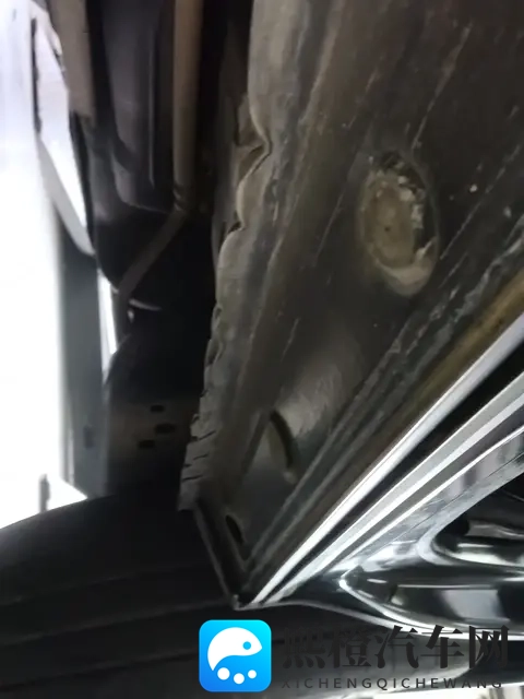 2018款丰田汉兰达,10万公里一手车,家用七座SUV好选择-3