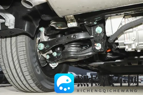 比亚迪新车“火”了？可选装无人机+超长续航，方程豹钛7真香-2