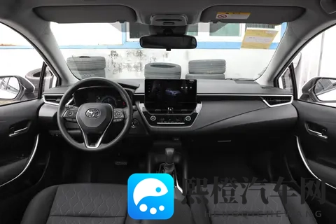 卡罗拉怎么选？三种动力六款配置，这份避坑指南请收好-1