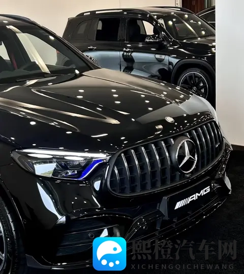 2026款AMG C43 4MATIC上市:价格下探与配置调整背后的性能逻辑-3