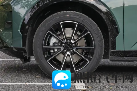 后驱+入门340马力,全系400V快充,限时1458万起,新款极氪X上市-3