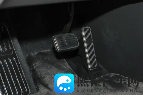 蔚来 ET9 深度解析：主打智能底盘，国产行政级旗舰轿车的先锋！-1