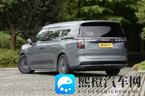 别乱买！给家人双十一的礼物，是极氪009这样的好车-1