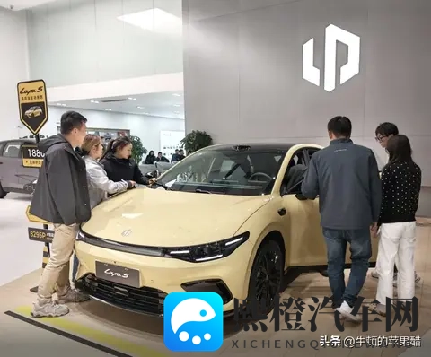 Lafa5-可能是新生代的电动高尔夫-1