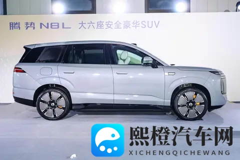 腾势N8L正式发布!20T插混+空悬+6活塞,大六座SUV新标杆?-1