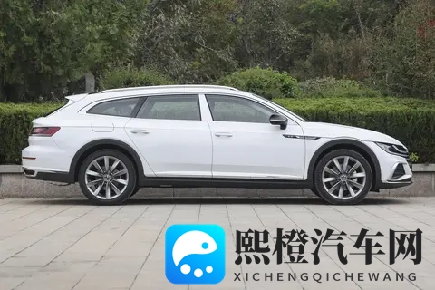 2025 款大众 CC 全系配置实测!三厢 _ 猎装怎么选?看完不花冤枉钱-3