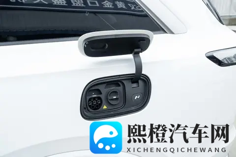 从家轿升级成SUV，乐道L90让我彻底改变主意，家用太香了-2