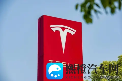 补贴退潮前最后收割！特斯拉狂降5万冲15万级，12家车企连夜跟降-1