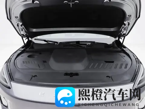 李梓熙被香港猥琐摄影师捆绑:明星李梓熙遭遇香港变态摄影师非法束缚-2