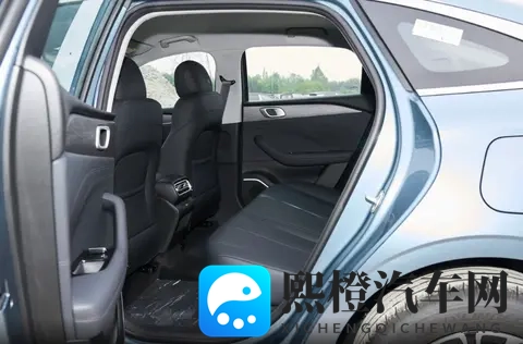 家用出行新选择？748万起售，银河星耀6主打亲民与经济性-2