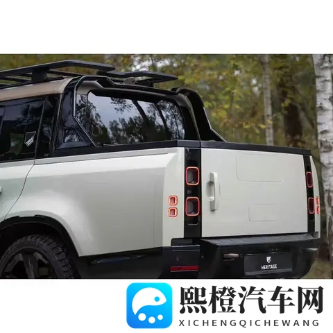 新款路虎卫士皮卡版亮相 造型个性 无惧15年报废期-1