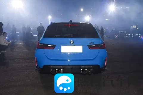 配30T双涡轮增压发动机,带自动泊车入位,宝马M3旅行版上新26款-3