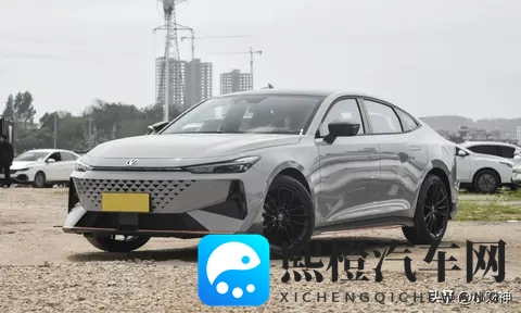 预算10万想买拉风钢炮轿车？这3台车性能、颜值、空间全都有！-2